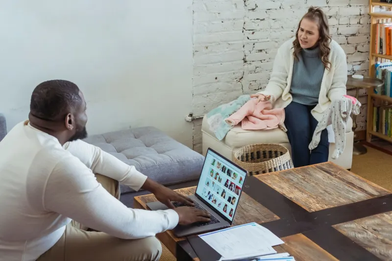 When Family Needs to Know: A Compassionate Guide to Sharing Your HIV Diagnosis with the People Who Matter Most